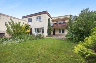 Anlageobjekt in Lindenweg 13, 79183 Waldkirch, Freistehendes 3 FH mit Potenzial und Entwicklungsoptionen