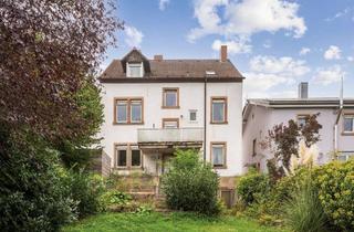 Haus kaufen in 67292 Kirchheimbolanden, Großes Stadthaus in Kirchheimbolanden auf tollem Eigentumsgrundstück