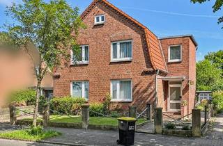 Villa kaufen in 24768 Rendsburg, Solides und bezugsfreies Zweifamilienhaus in Rendsburg - provisionsfrei für den Käufer