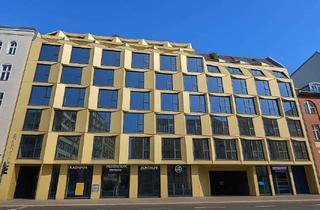 Wohnung kaufen in Chausseestraße, 10115 Berlin, Berlin - Luxuriöse 2-Zimmer-Wohnung mit Balkon und Privatparkplatz im Herzen von Berlin Mitte