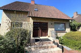 Einfamilienhaus kaufen in 23858 Reinfeld, Reinfeld - Einfamilienhaus mit Ausbaupotenzial und Baugrundstück in Sackgassenlage