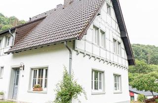 Einfamilienhaus kaufen in 52396 Heimbach, Heimbach - Liebevoll saniertes Einfamilienhaus in traumhafter Waldrandlage
