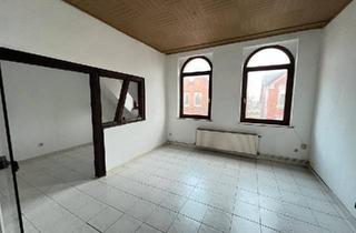 Wohnung kaufen in 31224 Peine, Peine - Sanierungsbedürftige Dachgeschosswohnung mit Potenzial