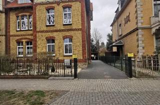 Mehrfamilienhaus kaufen in 06618 Naumburg, Naumburg (Saale) - Mehrfamilienhaus Denkmal zu verkaufen