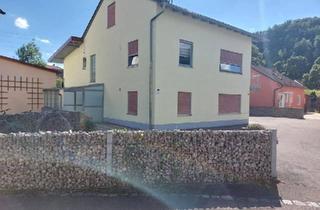 Haus kaufen in 91795 Dollnstein, Dollnstein - Sehr gepflegtes 2-Familienhaus mit Pool in Dollnstein zu verkaufe