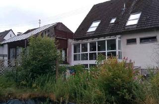 Einfamilienhaus kaufen in 67705 Trippstadt, Trippstadt - angebautes Einfamilienhaus mit großem Gelände