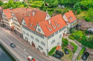 Wohnung kaufen in 75365 Calw, Exklusiv! Wohnen mit Geschichte – 5-Zimmer-Wohnung im historischen Steinhaus in Calw