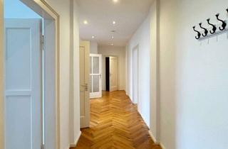 Wohnung kaufen in Karl-Marx-Allee 60, 10243 Friedrichshain (Friedrichshain), Berliner Architekturgeschichte: 3 Zimmer Eigentumswohnung in der Karl-Marx-Allee 60 *VIDEO*