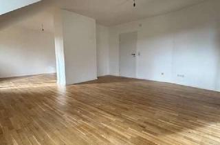 Wohnung mieten in Ohmstraße 41a, 91154 Roth, Kühle Dachgeschosswohnung mit 3 Balkonen + Ausblick + nähe Bahnhof + nähe E-Ladestation