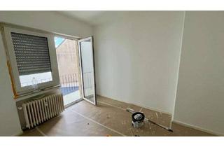 Wohnung mieten in 66115 Saarbrücken, * RENOVIERTE 2 ZKB * mit BALKON * 3. OG in charmantem Altbau *