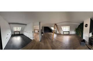 Wohnung mieten in Auf Der Werth, 66115 Saarbrücken, Helle 3‑Zimmer‑Dachgeschoss‑Wohnung (ca. 100 m²) – WG‑geeignet