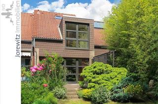 Reihenhaus kaufen in 33611 Bielefeld, Beliebte Lage in Bielefeld-Schildesche: Reihenmittelhaus mit Garten und Garage