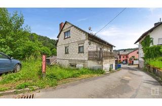 Haus kaufen in 65388 Schlangenbad, Zweifamilienhaus mit Potenzial - sanierungsbedürftig und Ausblick ins Grüne