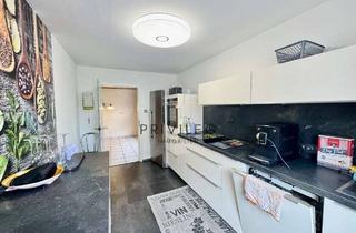 Doppelhaushälfte kaufen in 67459 Böhl-Iggelheim, Praktisches Zweifamilienhaus: Doppelhaushälfte mit zwei abgeschlossenen Wohnungen in Böhl