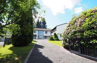 Haus kaufen in 56235 Ransbach-Baumbach, Viel Platz zum Leben - Großzügiges Anwesen auf 2.300 m² Parkgrundstück