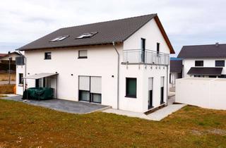 Doppelhaushälfte kaufen in Falkenstraße 5a, 94336 Hunderdorf, Moderne Doppelhaushälfte - ruhige zentraler Lage - leer für Eigennutzer oder Anleger