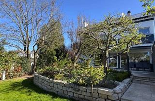 Villa kaufen in 63303 Dreieich, Exklusive Traumvilla: Stilvoller Komfort und modernes Design in Dreieich-Götzenhain vereint!