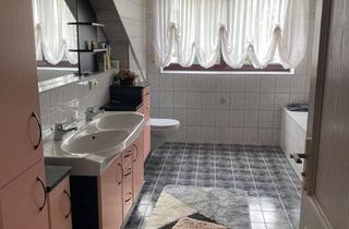 Wohnung mieten in Eichengrund, 86568 Hollenbach, Freundliche 3,5-Zimmer-Dachgeschosswohnung mit EBK in Mainbach