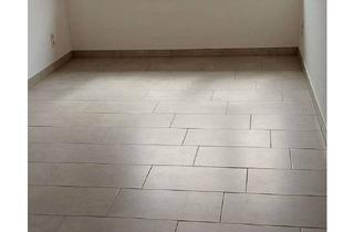 Wohnung mieten in 32760 Detmold, 330 € - 51 m² - 2.0 Zi.
