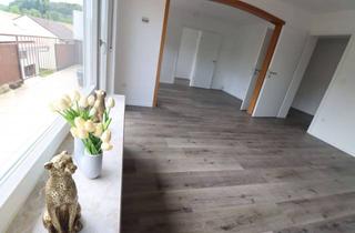 Wohnung mieten in 76646 Bruchsal, **Leerstehend und frisch renovierte 4 Zimmer-Wohnung mit Balkon, Garage und Gartenanteil**