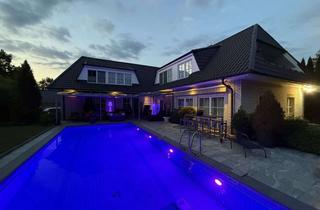Villa kaufen in 30938 Burgwedel, Luxus Pur - Traumhafte Villa mit behzt. Außen-Pool, grandiosem Garten und imposantes Garagenhaus!