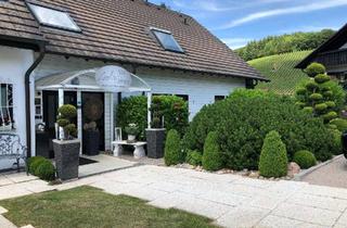 Haus kaufen in 77887 Sasbachwalden, Provisionsfrei: Vielseitiges Anwesen für Eigentumswohnungen oder großzügiges Eigenheim.