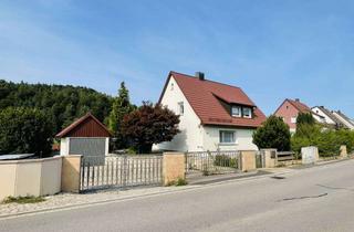 Haus kaufen in 92259 Neukirchen, Idyllisches Haus mit XXL-Grundstück und Seerosenteich