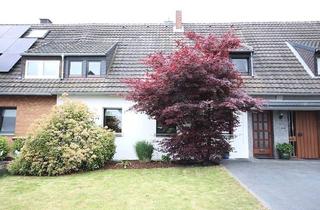 Reihenhaus kaufen in 41199 Mönchengladbach, Renoviertes Reihenhaus mit großem Garten!