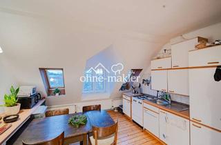 Wohnung kaufen in Schwartauer Allee 121, 23554 Lübeck, Romantische Dachgeschoss-Whg. á la Puccini im Zentrum Lübecks
