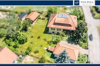 Haus kaufen in 93444 Kötzting, Charmantes Zweifamilienhaus mit drei Garagen und großem Garten