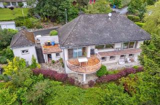 Haus kaufen in 65307 Bad Schwalbach, Attraktives Zweifamilienhaus in Blicklage in Bad Schwalbach Ortsteil