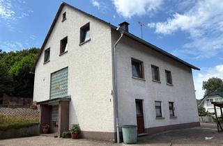 Haus kaufen in 51519 Odenthal, Wohnhaus mit viel Platz und zwei Nebengebäuden im schönen Scherfbachtal