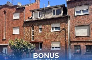 Haus kaufen in 41063 Mönchengladbach, Mönchengladbach - Gepflegtes 3-Familienhaus in guter Wohnlage von MG-Eicken * ca. 193 m² Wfl. * GRD ca. 256 m² *