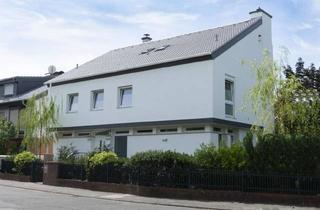 Villa kaufen in 63303 Dreieich, Dreieich - Exklusive Traumvilla: Stilvoller Komfort und modernes Design in Dreieich-Götzenhain vereint!