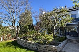 Villa kaufen in 63303 Dreieich, Dreieich - Exklusive Traumvilla: Stilvoller Komfort und modernes Design in Dreieich-Götzenhain vereint!