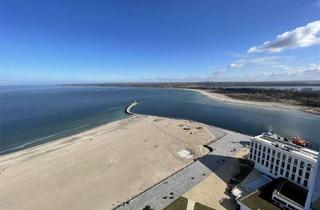 Wohnung kaufen in Trelleborgallee, 23570 Travemünde, Ecksuite mit Panoramablick auf die Trave und die Ostsee