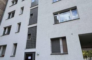Wohnung kaufen in Kantstrasse 123, 10625 Charlottenburg, 2 rooms apartment in the heart of Charlottenburg! Selfuse is possible!