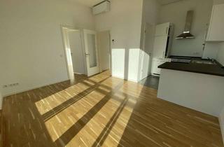 Wohnung mieten in Adolf-Heyden-Strasse, 12555 Köpenick, Sehr Helle Dachgeschosswohnung mit West-Terrasse, Klimaanlage und EBK! Direkt an der Spree!