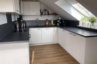 Wohnung mieten in 91341 Röttenbach, Helle 4-Zimmer Dachgeschosswohnung in ruhiger Lage - umfassend saniert
