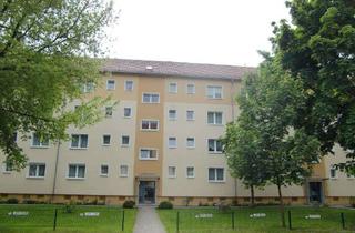 Wohnung mieten in Frederic-Joliot-Curie-Straße 22, 02977 Hoyerswerda, Bezugsfertige 4-Raumwohnung mit Balkon im WK II