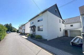 Haus kaufen in 56271 Mündersbach, Zwei Einfamilienhäuser auf großzügigem Areal – Wohnen mit Substanz und Perspektive
