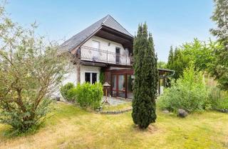 Einfamilienhaus kaufen in 15345 Rehfelde, Bahnhofsnah! Einbauküche, Wintergarten, Kamin, Balkon, Carport usw.: Einfamilienhaus in Rehfelde