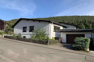 Haus kaufen in 66994 Dahn, Sehr gepflegter Bungalow mit Einliegerwohnung, Doppel- und Einzelgarage