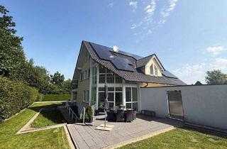 Einfamilienhaus kaufen in 58739 Wickede, Wohnen wie im Urlaub: Luxuriöses Einfamilienhaus mit Pool in ruhiger Lage von Wickede!