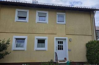Doppelhaushälfte kaufen in 78604 Rietheim-Weilheim, Ruhige Doppelhaushälfte mit Renovierungsstau
