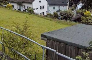 Grundstück zu kaufen in 57223 Kreuztal, **Ihr Baugrundstück mit Potenzial – Teilbar und mit Bauvoranfragen!**