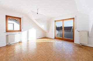 Wohnung kaufen in Zum Stutzwinkel 6b, 94315 Straubing, Kapitalanlage in Straubing: Vermietete 2-Zimmer-Dachgeschosswohnung mit Balkon (provisionsfrei!)