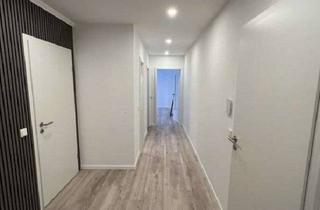 Wohnung mieten in Bebelstraße 00, 46049 Alstaden-Ost, Helle 2,5-Zimmer-Dachgeschosswohnung in Oberhausen Altstaden– 72 m², sofort bezugsfrei