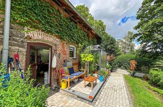 Haus kaufen in 34289 Zierenberg, Charmante Fachwerk-Anlageimmobilie mit 3 Einheiten, PV & Nebengebäude im Mischgebiet