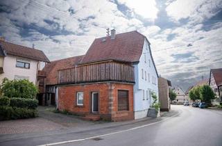 Einfamilienhaus kaufen in 74821 Mosbach, Mosbach - Großes Haus mit Scheune und Garagen in Mosbach-Lohrbach